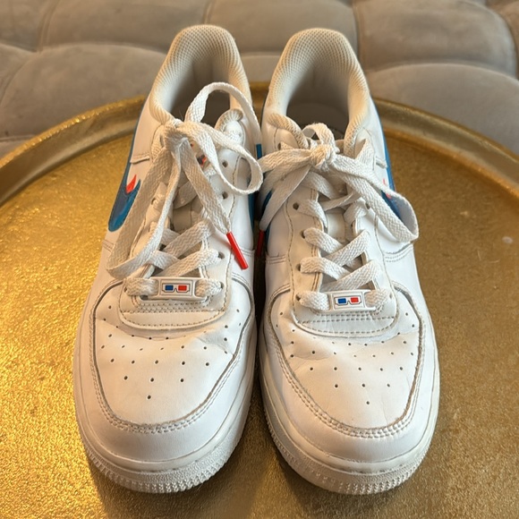 Nike Air Force 1 I Low LV8 KSA GS 3D Glasses White Blue Hero Crimson kids size 6 - Picture 3 of 7